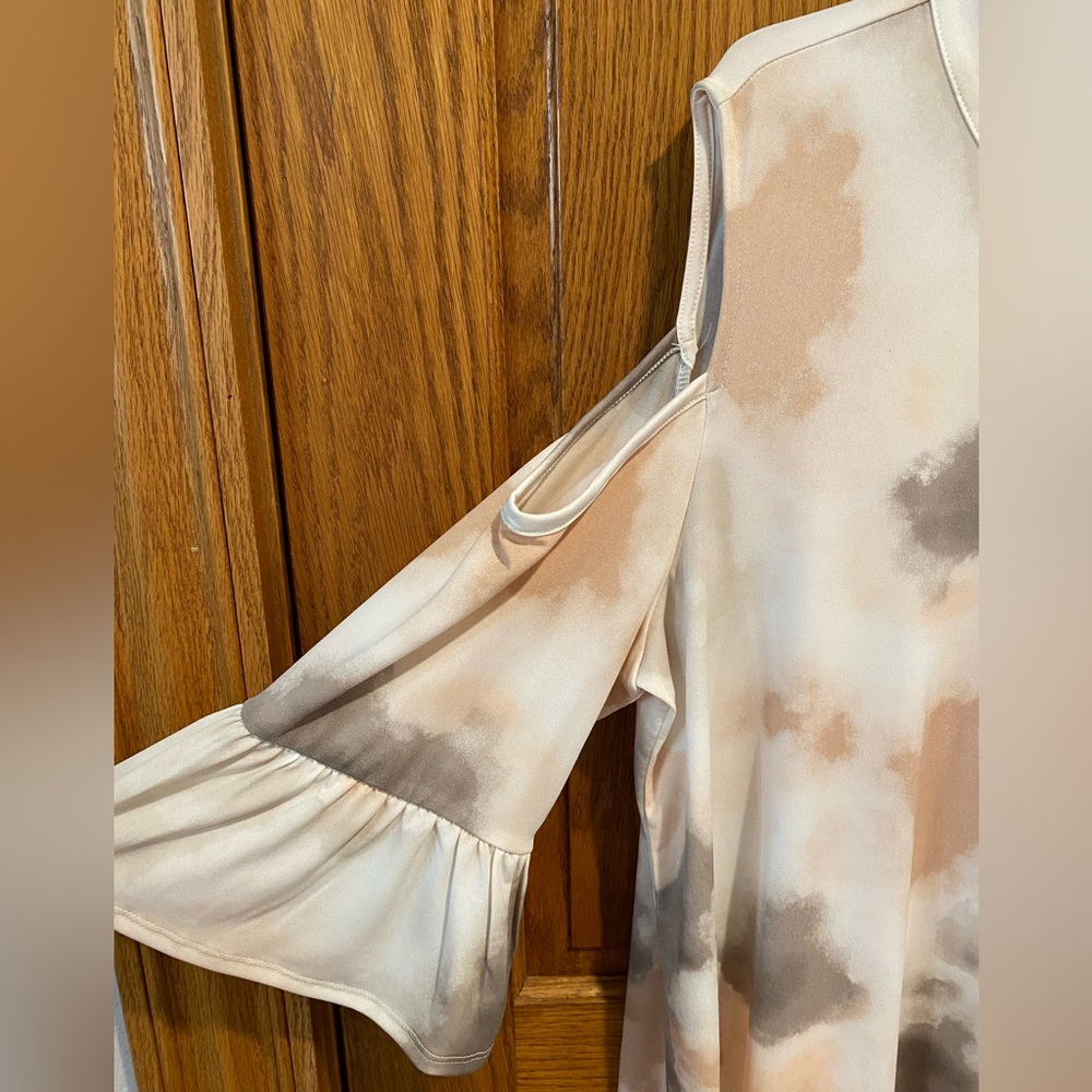 Cato Cold Shoulder Ruffle Sleeve Tunic - Picture 2 of 6